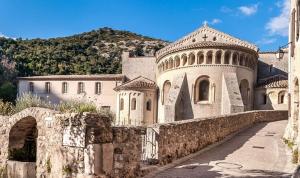 Studio 40 m 2 près St Guilhem le désert et rivière