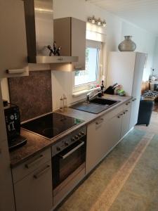Komfortabler Bungalow, Husen 15 , 2 bis 4 Personen, Europa-Feriendorf