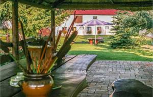 Gorgeous Home In Sarnikierz