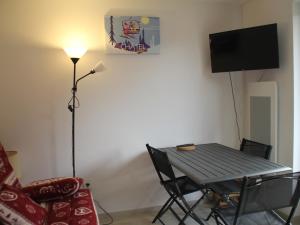 Appartements Studio Chatel, 1 piece, 3 personnes - FR-1-200-353 : photos des chambres