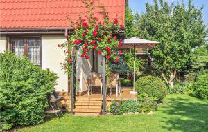 Cozy Home In Nowe Warpno With Wifi