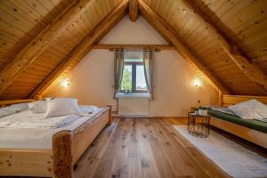 Kmečka Hiška - Hiša vina Cuk