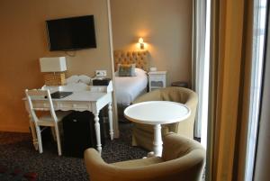 Hotels Les Jardins d'Hardelot : Chambre Triple avec Balcon