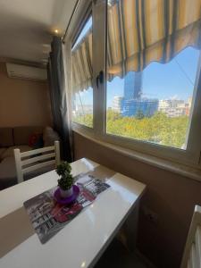 Apartment Centre View New Bazaar