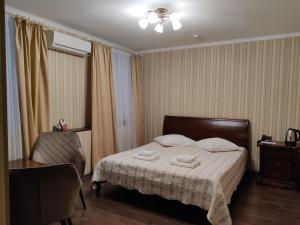 Standard Double Room - Basement #8 room in Evropeyskiy