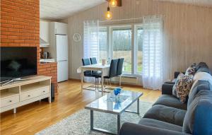 Lovely Home In Färjestaden With Wifi