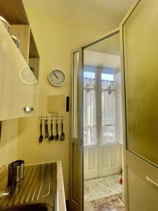 Mayas Apartment close to Ballarò Market and Central station