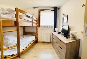 Appartements Superbe T3 - Piscine chauffee & sauna - Wifi & Netflix/Disney+ - Lou Castelou : photos des chambres