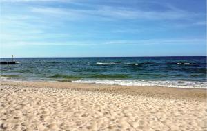 Beautiful Home In Ustronie Morskie