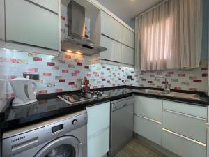 X SUITE APART