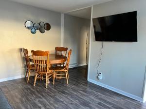 Burrel Avenue Apartments