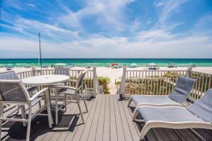 Southern Comfort - Beautiful Private Beachfront Home!
