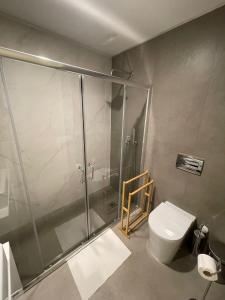 CC Downtown Palace - F