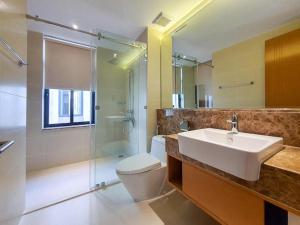 Biệt Thự Có Hồ Bơi Riêng (Villa with Private Pool)