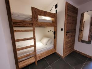 Appart charmant avec Jacuzzi, Terrasse, Parking & WiFi - FR-1-598-92