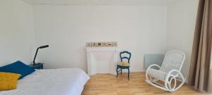 Maisons de vacances Grande Maison dans le Bourg de Nevez + jardin : photos des chambres