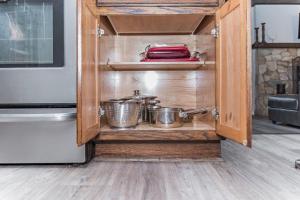 Charming Cottage With Pool Table 15 Min From WEC