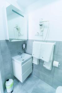 Catharsis House - self check in and self checkout