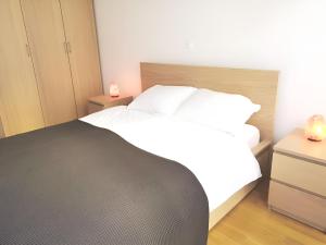 Izzy - 5 min walk from the main square 