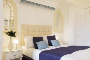 Cosy Double Room room in Rye Lodge Hotel