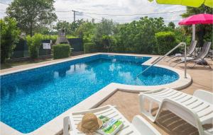 Amazing Home In Erzisce With Jacuzzi