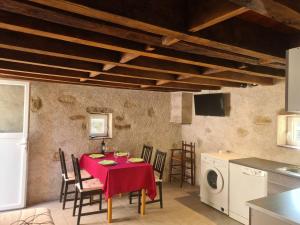 Maisons de vacances Gite Orsennes, 3 pieces, 16 personnes - FR-1-591-355 : photos des chambres