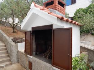 Apartments by the sea Okrug Donji, Ciovo - 17078