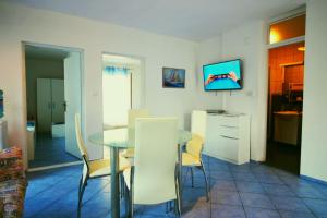 Apartments by the sea Cove Vela Stiniva, Hvar - 17075