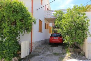 Apartments by the sea Seget Vranjica, Trogir - 17125