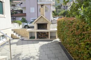 Apartments by the sea Promajna, Makarska - 17160