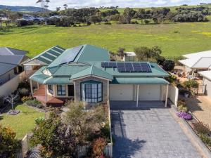 Ti Na Mara 20 Resolute Avenue Normanville