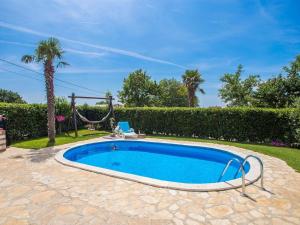 Family friendly house with a swimming pool Radetici, Central Istria - Sredisnja Istra - 17183 
