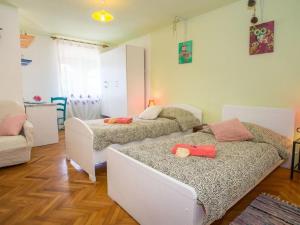 Family friendly house with a swimming pool Radetici, Central Istria Sredisnja Istra 17183