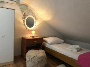 Apartments with parking space Rastici, Ciovo - 17276