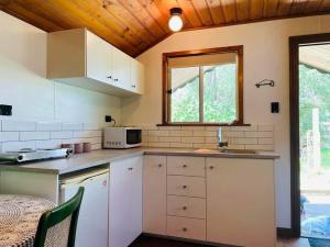 마운트 글로리어스 Mt Nebo Railway Carriage and Chalet 호텔 로비