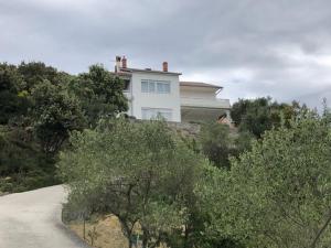 Apartments with parking space Kampor, Rab - 17034 - 3hvězdičkové hotely ve městě Rab