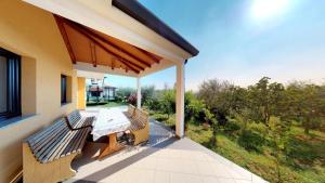 Apartments with a parking space Vilanija, Umag - 17240 