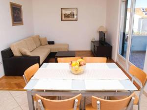 Apartments by the sea Postira, Brac - 17323