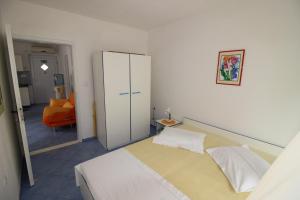 Apartments by the sea Cove Vela Stiniva, Hvar - 17075