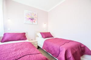 Apartments with parking space Zadar - 17355