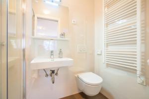 Apartments with parking space Zadar - 17355