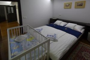 Seaside family friendly house with a swimming pool Trogir - 17358