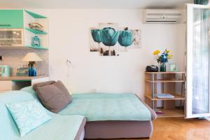 Apartments by the sea Petrcane, Zadar - 17179