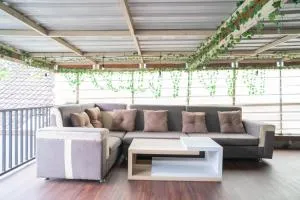 RedDoorz At Villa Akbar 3 - 巴图