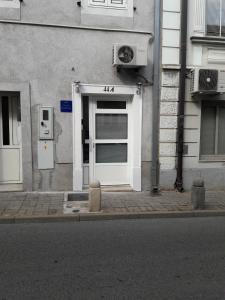 Apartments by the sea Crikvenica - 17402 
