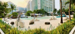 Azure Pool View w Netflix & Wifi Boracay Tower