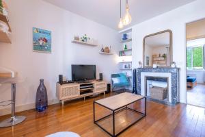 Apt 2-4 pers, charme de lancien, calme, vélos, Annecy centre