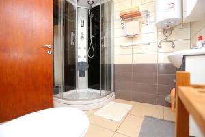 Family-friendly apartments with swimming pool Grabovac, Plitvice - 17532