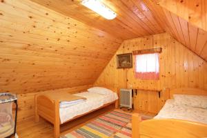 Apartments for families with children Perusic (Velebit) - 17540