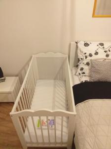 APARTAMENT-SADOWA
